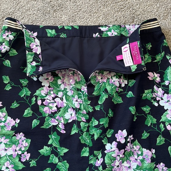 Talbots Petites Floral skirt Size 12P - Picture 6 of 8